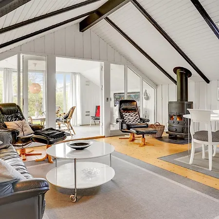 Magnus - 250m To The Fjord By Interhome Feriehus *