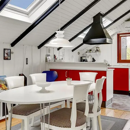 Сasa de vacaciones Magnus - 250m To The Fjord By Interhome *
