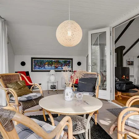 Сasa de vacaciones Magnus - 250m To The Fjord By Interhome *
